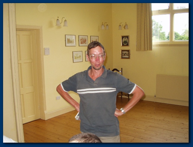 600x449 pixels (93K)